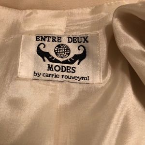 entre deux modes Jackets & Coats - Designer form fitted jacket. Cream and black entre deux modes Jackets & Coats - Designer form fitted jacket. Cream and black